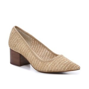 VINCE CAMUTO Shelsey Woven Raffia Black Heel Pump 6.5